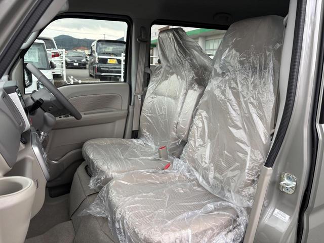 エブリイワゴン ＰＺターボスペシャル　４ＷＤ　標準ルーフ　バックカメラ　両側電動スライドドア　クリアランスソナー　レーンアシスト　衝突被害軽減システム　オートライト　ＬＥＤヘッドランプ　スマートキー　アイドリングストップ　電動格納ミラー（32枚目）