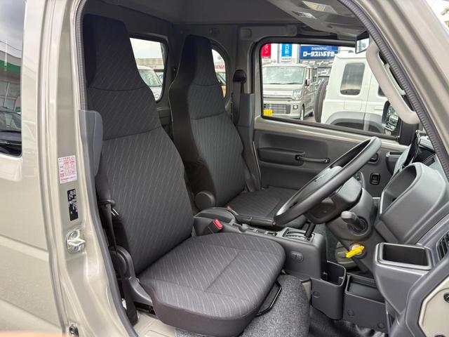 スーパーキャリイ Ｘ　４ＷＤ　４ＡＴ　衝突被害軽減システム　クリアランスソナー　レーンアシスト　キーレスエントリー　アイドリングストップ　電動格納ミラー　オートライト　ＥＳＣ　エアコン　パワーウィンドウ（24枚目）