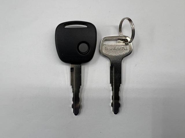 スーパーキャリイ Ｘ　４ＷＤ　４ＡＴ　衝突被害軽減システム　クリアランスソナー　レーンアシスト　キーレスエントリー　アイドリングストップ　電動格納ミラー　オートライト　ＥＳＣ　エアコン　パワーウィンドウ（50枚目）