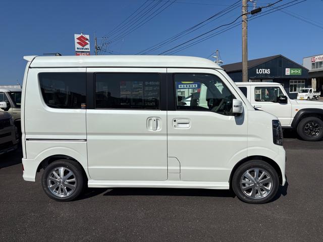 エブリイワゴン ＰＺターボスペシャル　４ＷＤ　ハイルーフ　バックカメラ　両側電動スライドドア　クリアランスソナー　レーンアシスト　衝突被害軽減システム　オートライト　ＬＥＤヘッドランプ　スマートキー　　電動格納ミラー　シートヒーター（6枚目）