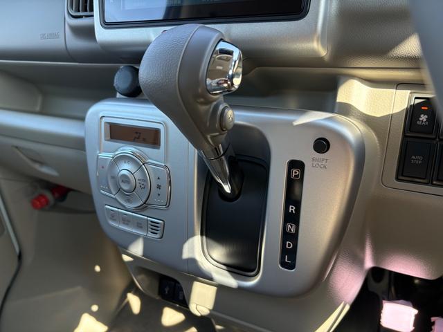 エブリイワゴン ＰＺターボスペシャル　４ＷＤ　ハイルーフ　バックカメラ　両側電動スライドドア　クリアランスソナー　レーンアシスト　衝突被害軽減システム　オートライト　ＬＥＤヘッドランプ　スマートキー　　電動格納ミラー　シートヒーター（27枚目）