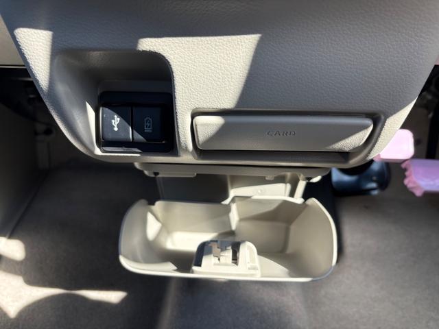 エブリイワゴン ＰＺターボスペシャル　４ＷＤ　ハイルーフ　バックカメラ　両側電動スライドドア　クリアランスソナー　レーンアシスト　衝突被害軽減システム　オートライト　ＬＥＤヘッドランプ　スマートキー　　電動格納ミラー　シートヒーター（29枚目）