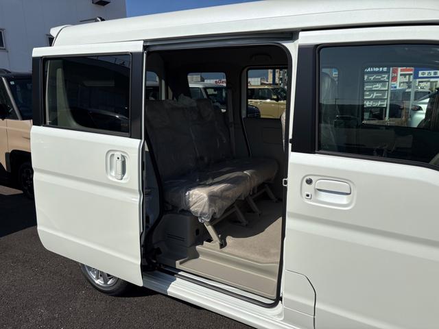エブリイワゴン ＰＺターボスペシャル　４ＷＤ　ハイルーフ　バックカメラ　両側電動スライドドア　クリアランスソナー　レーンアシスト　衝突被害軽減システム　オートライト　ＬＥＤヘッドランプ　スマートキー　　電動格納ミラー　シートヒーター（33枚目）