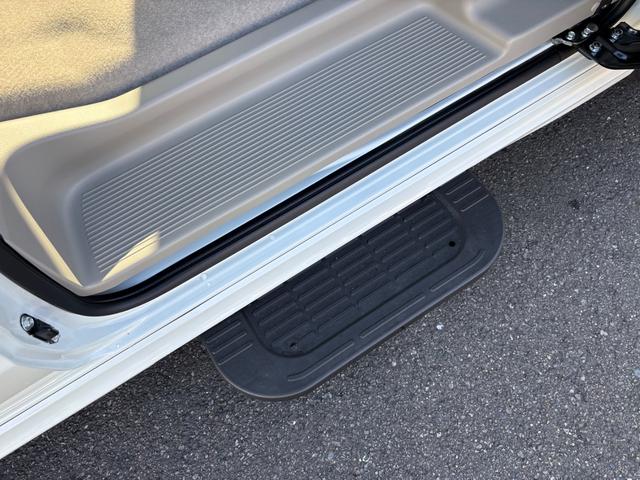 エブリイワゴン ＰＺターボスペシャル　４ＷＤ　ハイルーフ　バックカメラ　両側電動スライドドア　クリアランスソナー　レーンアシスト　衝突被害軽減システム　オートライト　ＬＥＤヘッドランプ　スマートキー　　電動格納ミラー　シートヒーター（37枚目）