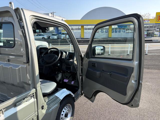 キャリイトラック ＫＣ　軽トラック　ＡＴ　２ＷＤ　衝突被害軽減システム　クリアランスソナー　レーンアシスト　キーレスエントリー　アイドリングストップ　オートライト　ＥＳＣ　エアコン　パワーウィンドウ　運転席エアバッグ（20枚目）