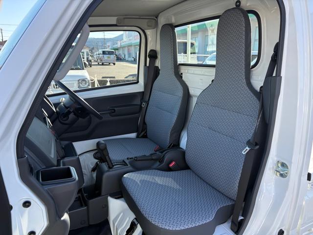 キャリイトラック ＫＣ　軽トラック　２ＷＤ　ＡＴ　衝突被害軽減システム　クリアランスソナー　レーンアシスト　キーレスエントリー　アイドリングストップ　オートライト　ＥＳＣ　エアコン　パワーウィンドウ　運転席エアバッグ（37枚目）