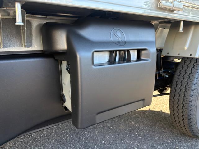 キャリイトラック ＫＣ農繁　４ＷＤ　５ＭＴ　衝突被害軽減システム　クリアランスソナー　レーンアシスト　キーレスエントリー　アイドリングストップ　オートライト　ＥＳＣ　エアコン　パワーウィンドウ　運転席エアバッグ（37枚目）