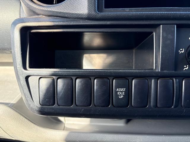 デュトロ 　ＭＴ　後輪ダブル　電動格納ミラー　エアコン　パワーウィンドウ　運転席エアバッグ　積載量２０００ｋｇ　荷台内寸長３０５幅１５９高３２　高床前７７後８３　　全輪１９５／７５Ｒ１５　１０９／１０７ＮＬＴ（38枚目）