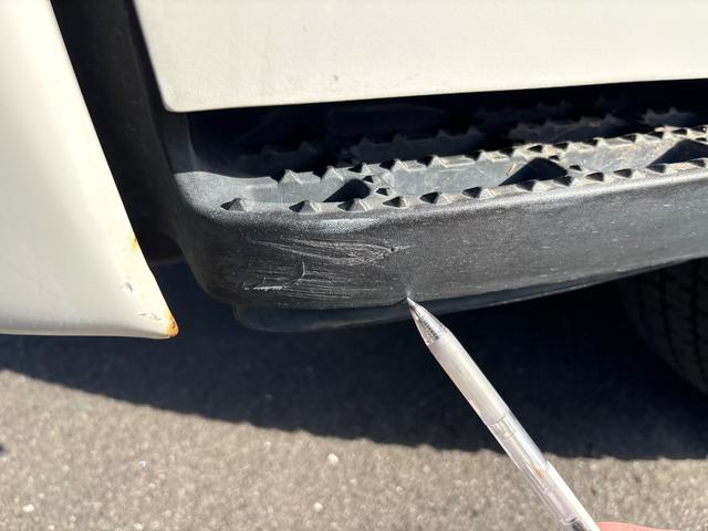 デュトロ 　ＭＴ　後輪ダブル　電動格納ミラー　エアコン　パワーウィンドウ　運転席エアバッグ　積載量２０００ｋｇ　荷台内寸長３０５幅１５９高３２　高床前７７後８３　　全輪１９５／７５Ｒ１５　１０９／１０７ＮＬＴ（44枚目）