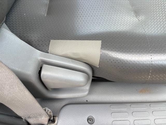 デュトロ 　ＭＴ　後輪ダブル　エアコン　パワーウィンドウ　運転席エアバッグ　積載量２０００ｋｇ　荷台内寸長３０５幅１５９高３２　高床前７７後８４　全輪１９５／７５Ｒ１５　１０９／１０７Ｌ　ＬＴ（44枚目）