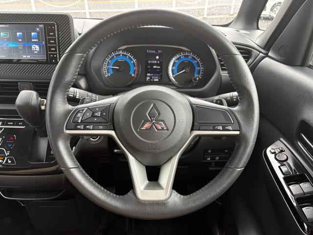 ハンドルの状態が悪いと運転に集中できませんよね。こちらの車、お気軽にお問い合わせください。