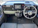 運転者にとっては日々使用することとなる運転席です。運転席が快適だと運転に集中することができますね。