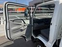 　ＭＴ　後輪ダブル　電動格納ミラー　エアコン　パワーウィンドウ　運転席エアバッグ　積載量２０００ｋｇ　荷台内寸長３０５幅１５９高３２　高床前７７後８３　　全輪１９５／７５Ｒ１５　１０９／１０７ＮＬＴ（41枚目）