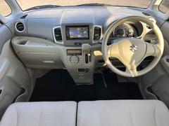 車を運転する際には運転席の存在は欠かせません。なのでしっかりとチェックしたいポイントですね。 2