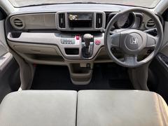 運転者にとっては日々使用することとなる運転席です。運転席が快適だと運転に集中することができますね。 2