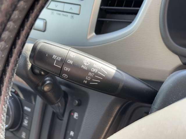 ワゴンＲ ＦＸリミテッド　スマートキー　アイドリングストップ　電動格納ミラー　ベンチシート　ＣＶＴ　盗難防止システム　ＡＢＳ　ＣＤ　ミュージックプレイヤー接続可　アルミホイール　衝突安全ボディ　エアコン　パワーステアリング（5枚目）