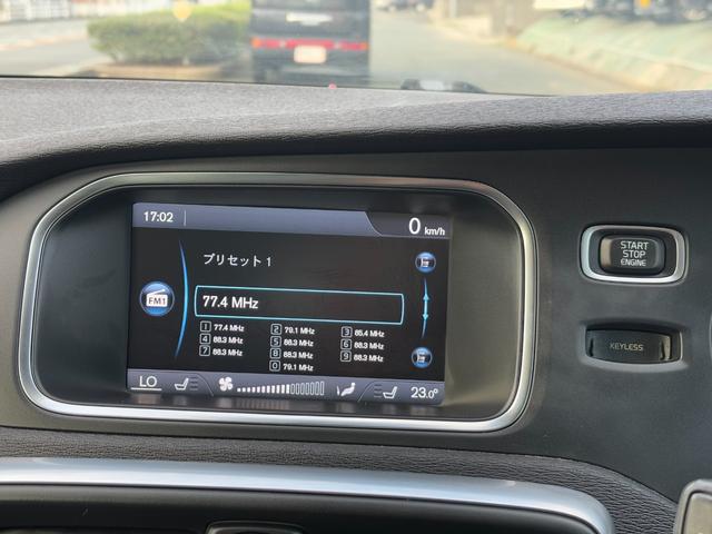 VOLVO V40 T4