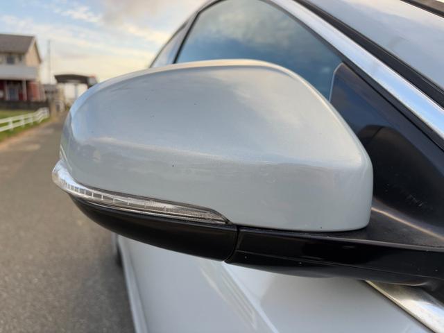 VOLVO V40 T4