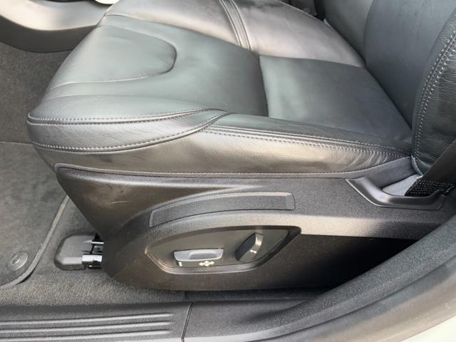 VOLVO V40 T4
