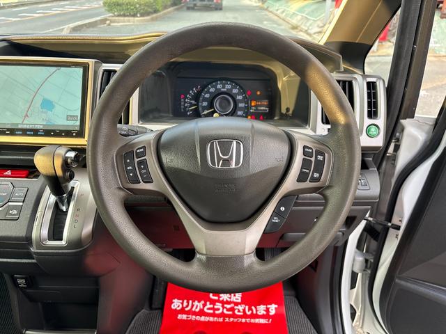 ステップワゴン G Eセレクション ETC バックカメラ ナビ TV オートクルーズコントロール 両側電動スライドドア スマートキー アイドリングストップ 電動格納ミラー 3列シート CVT CD DVD再生 USB(3枚目)