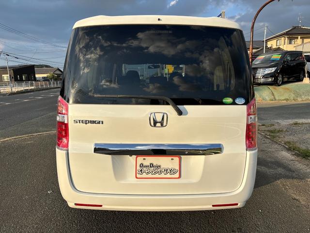 ステップワゴン G Eセレクション ETC バックカメラ ナビ TV オートクルーズコントロール 両側電動スライドドア スマートキー アイドリングストップ 電動格納ミラー 3列シート CVT CD DVD再生 USB(14枚目)