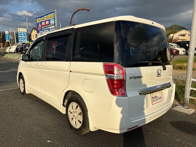 ステップワゴン G Eセレクション ETC バックカメラ ナビ TV オートクルーズコントロール 両側電動スライドドア スマートキー アイドリングストップ 電動格納ミラー 3列シート CVT CD DVD再生 USB(16枚目)
