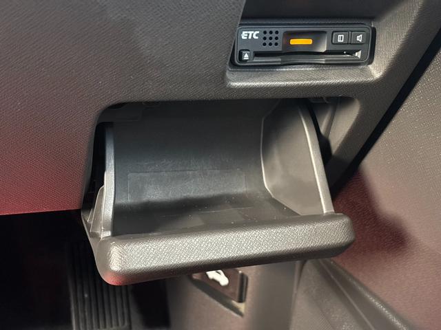 ステップワゴン G Eセレクション ETC バックカメラ ナビ TV オートクルーズコントロール 両側電動スライドドア スマートキー アイドリングストップ 電動格納ミラー 3列シート CVT CD DVD再生 USB(20枚目)