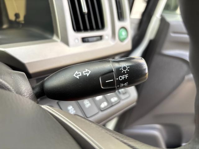 ステップワゴン G Eセレクション ETC バックカメラ ナビ TV オートクルーズコントロール 両側電動スライドドア スマートキー アイドリングストップ 電動格納ミラー 3列シート CVT CD DVD再生 USB(28枚目)