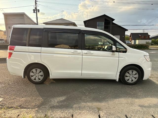 ステップワゴン G Eセレクション ETC バックカメラ ナビ TV オートクルーズコントロール 両側電動スライドドア スマートキー アイドリングストップ 電動格納ミラー 3列シート CVT CD DVD再生 USB(41枚目)