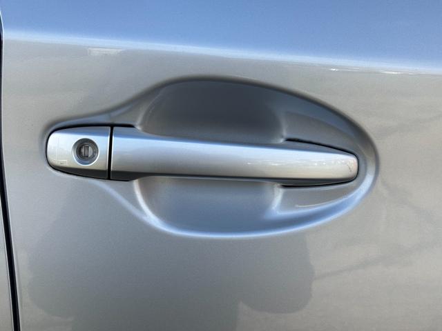 プリウス S ドライブレコーダー バックカメラ ナビ TV クリアランスソナー オートライト HID スマートキー 電動格納ミラー CVT 盗難防止システム 衝突安全ボディ ABS CD DVD再生(38枚目)