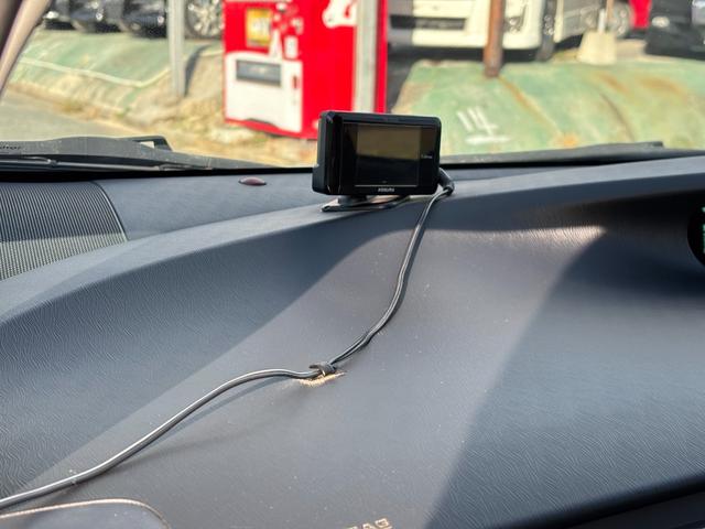プリウス S ドライブレコーダー バックカメラ ナビ TV クリアランスソナー オートライト HID スマートキー 電動格納ミラー CVT 盗難防止システム 衝突安全ボディ ABS CD DVD再生(41枚目)