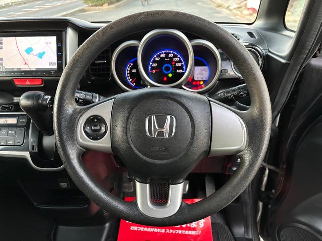 N-BOXカスタム G・Aパッケージ 両側スライド・片側電動 ナビ TV 衝突被害軽減システム オートライト HID スマートキー アイドリングストップ 電動格納ミラー ベンチシート CVT 盗難防止システム ABS ESC CD(3枚目)