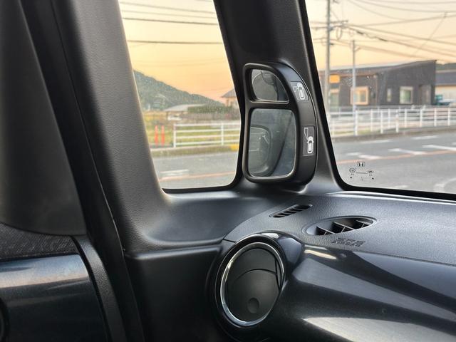 N-BOXカスタム G・Aパッケージ 両側スライド・片側電動 ナビ TV 衝突被害軽減システム オートライト HID スマートキー アイドリングストップ 電動格納ミラー ベンチシート CVT 盗難防止システム ABS ESC CD(27枚目)