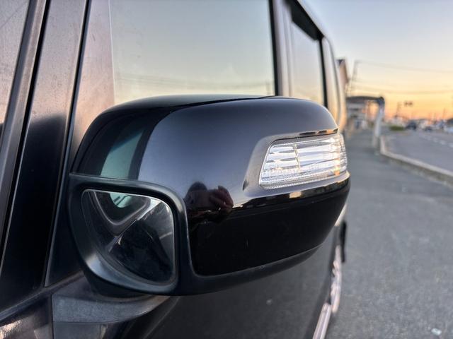 N-BOXカスタム G・Aパッケージ 両側スライド・片側電動 ナビ TV 衝突被害軽減システム オートライト HID スマートキー アイドリングストップ 電動格納ミラー ベンチシート CVT 盗難防止システム ABS ESC CD(30枚目)