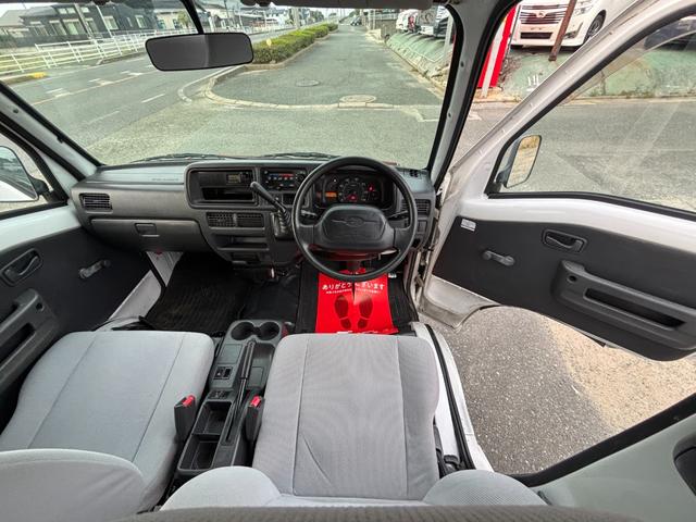 サンバーバン ＶＢ　ＡＴ　両側スライドドア　エアコン　運転席エアバッグ　助手席エアバッグ（2枚目）