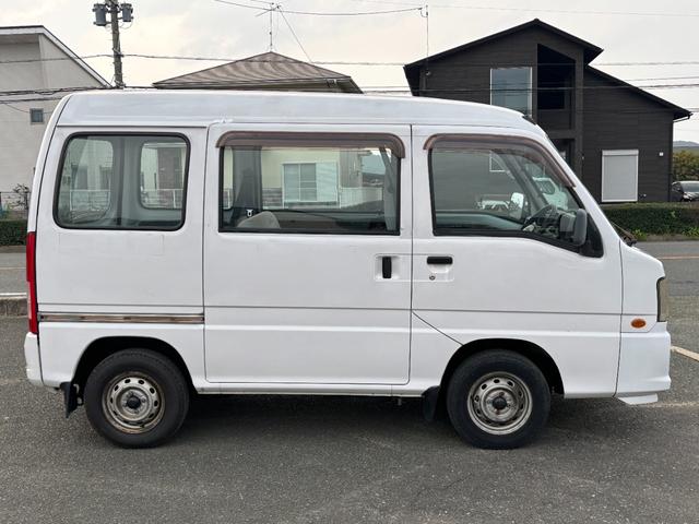 サンバーバン ＶＢ　ＡＴ　両側スライドドア　エアコン　運転席エアバッグ　助手席エアバッグ（13枚目）