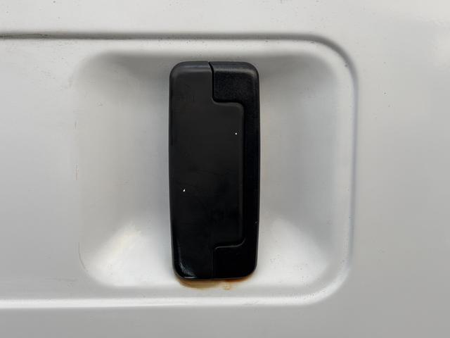 サンバーバン ＶＢ　ＡＴ　両側スライドドア　エアコン　運転席エアバッグ　助手席エアバッグ（21枚目）