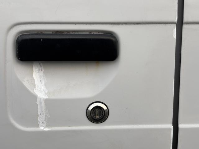 サンバーバン ＶＢ　ＡＴ　両側スライドドア　エアコン　運転席エアバッグ　助手席エアバッグ（22枚目）