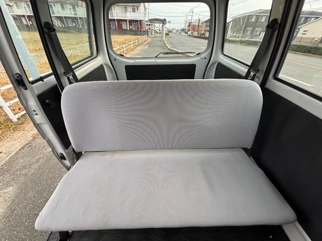 サンバーバン ＶＢ　ＡＴ　両側スライドドア　エアコン　運転席エアバッグ　助手席エアバッグ（27枚目）