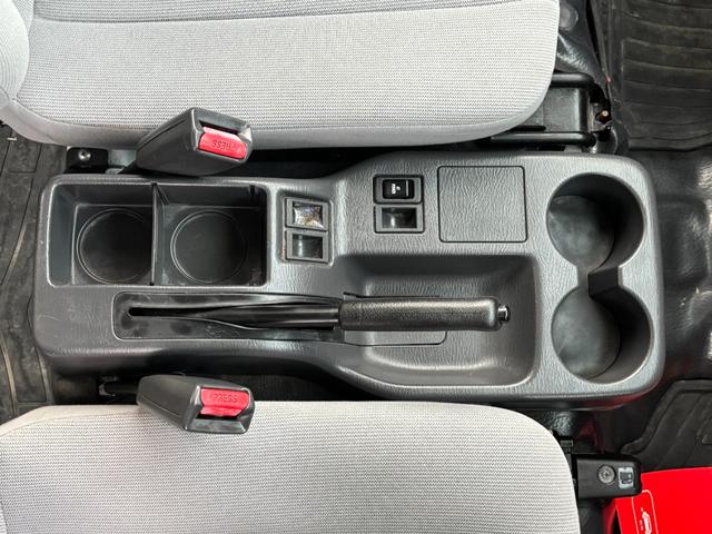 サンバーバン ＶＢ　ＡＴ　両側スライドドア　エアコン　運転席エアバッグ　助手席エアバッグ（41枚目）