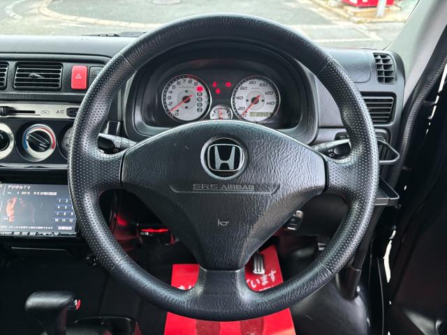 バモス Ｌローダウン　ＥＴＣ　バックカメラ　両側スライドドア　ナビ　ＴＶ　キーレスエントリー　ＡＴ　ＡＢＳ　ＣＤ　ＤＶＤ再生　ＵＳＢ　アルミホイール　衝突安全ボディ　エアコン　パワーステアリング　パワーウィンドウ（3枚目）