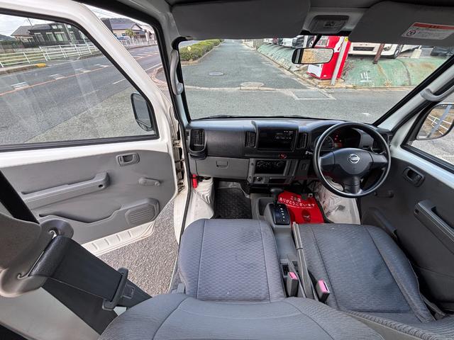 ＮＶ１００クリッパーバン ＤＸ　ＡＴ　両側スライドドア　エアコン　運転席エアバッグ　助手席エアバッグ（2枚目）