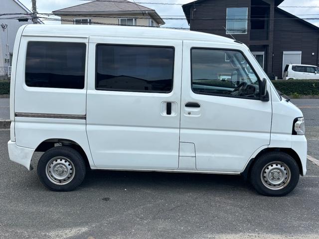 ＮＶ１００クリッパーバン ＤＸ　ＡＴ　両側スライドドア　エアコン　運転席エアバッグ　助手席エアバッグ（14枚目）