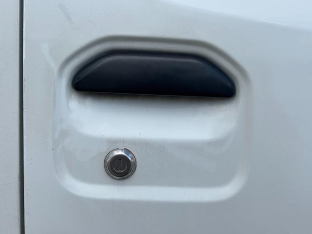 ＮＶ１００クリッパーバン ＤＸ　ＡＴ　両側スライドドア　エアコン　運転席エアバッグ　助手席エアバッグ（25枚目）