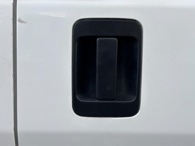 すぐにご来店頂けない場合や遠方にお住まいの方、車両状態の詳細が知りたい方はお気軽にご連絡下さい♪