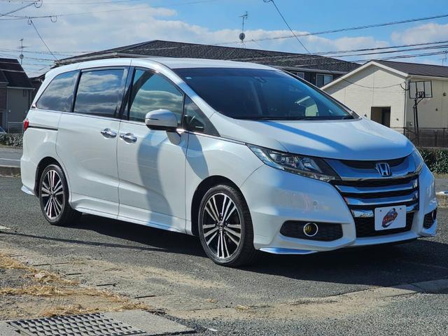 オデッセイ アブソルート　ＥＴＣ　バックカメラ　ＴＶ　クリアランスソナー　オートクルーズコントロール　両側電動スライドドア　オートライト　ＬＥＤヘッドランプ　スマートキー　アイドリングストップ　電動格納ミラー　後席モニター（12枚目）