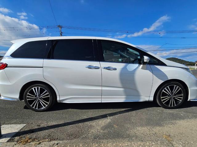 オデッセイ アブソルート　ＥＴＣ　バックカメラ　ＴＶ　クリアランスソナー　オートクルーズコントロール　両側電動スライドドア　オートライト　ＬＥＤヘッドランプ　スマートキー　アイドリングストップ　電動格納ミラー　後席モニター（13枚目）