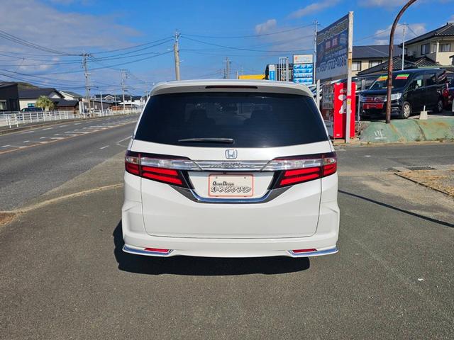 オデッセイ アブソルート　ＥＴＣ　バックカメラ　ＴＶ　クリアランスソナー　オートクルーズコントロール　両側電動スライドドア　オートライト　ＬＥＤヘッドランプ　スマートキー　アイドリングストップ　電動格納ミラー　後席モニター（15枚目）