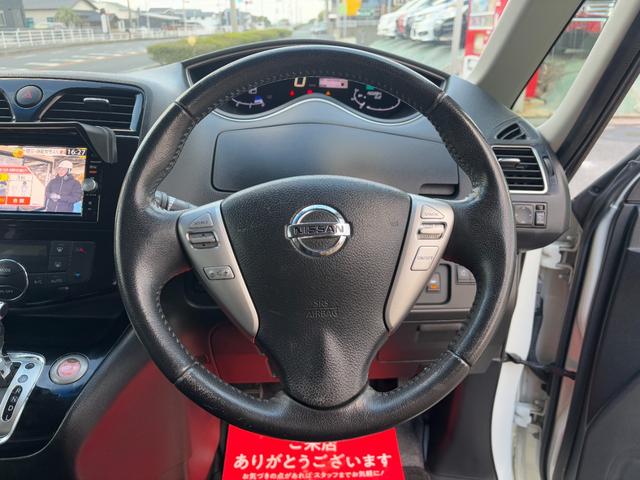 セレナ ハイウェイスター　Ｖセレ＋セーフティＩＩ　ＳＨＶ　ＥＴＣ　全周囲カメラ　ナビ　ＴＶ　クリアランスソナー　オートクルーズコントロール　レーンアシスト　衝突被害軽減システム　両側電動スライドドア　オートライト　ＬＥＤヘッドランプ　スマートキー（3枚目）