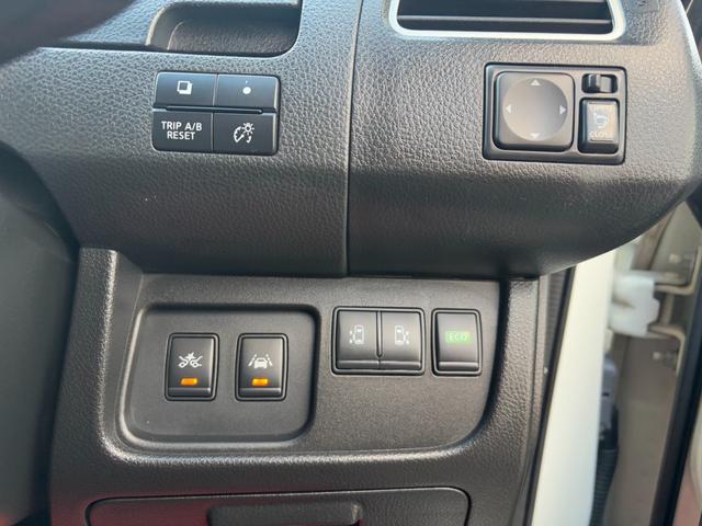 セレナ ハイウェイスター　Ｖセレ＋セーフティＩＩ　ＳＨＶ　ＥＴＣ　全周囲カメラ　ナビ　ＴＶ　クリアランスソナー　オートクルーズコントロール　レーンアシスト　衝突被害軽減システム　両側電動スライドドア　オートライト　ＬＥＤヘッドランプ　スマートキー（8枚目）